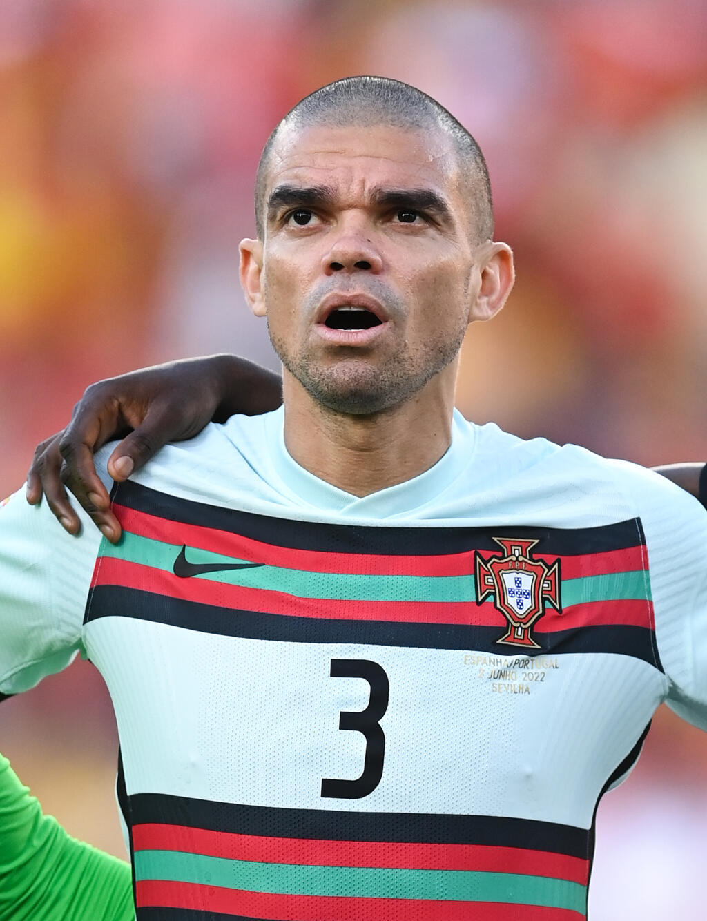 Legendárny portugalský stopér Pepe sa narodil v Brazílii.