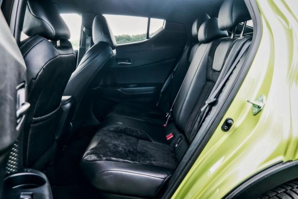Toyota C-HR patrí medzi autá, ktoré nesú jasný odkaz: je moderná a je na to hrdá