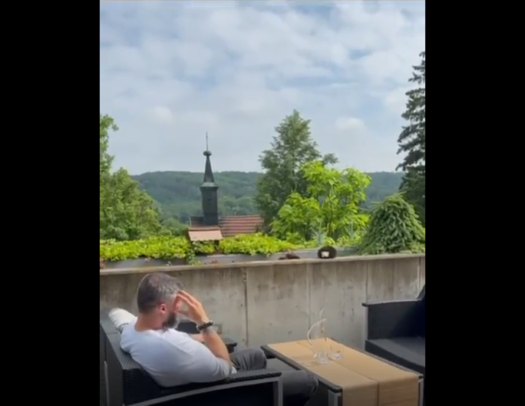 Lucka Bíla má doma priestrannú terasu a ten výhľad!