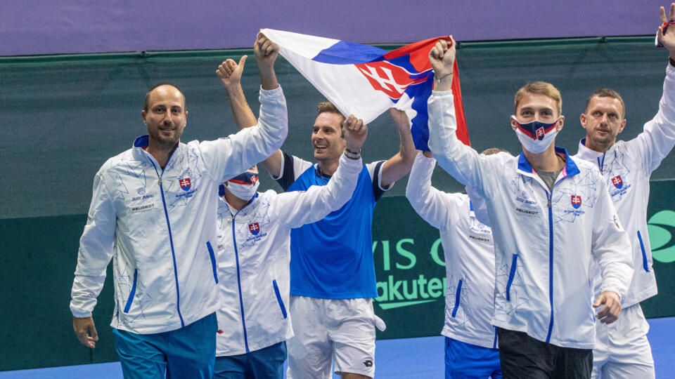 Slovenskí tenisti vyhrali nad Čile 3:1 a postúpili do kvalifikácie o finálový turnaj.