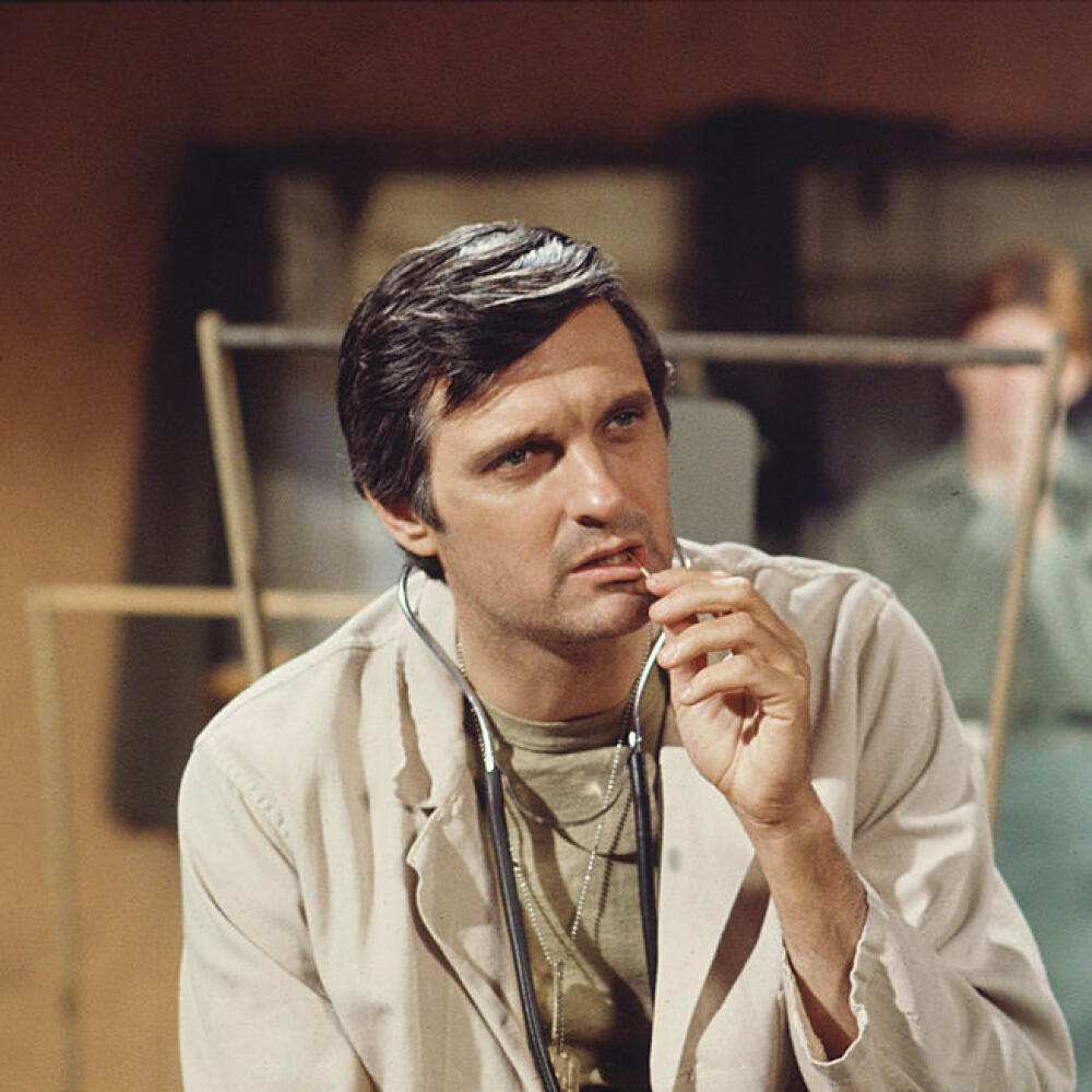 Alan Alda In 'MASH'