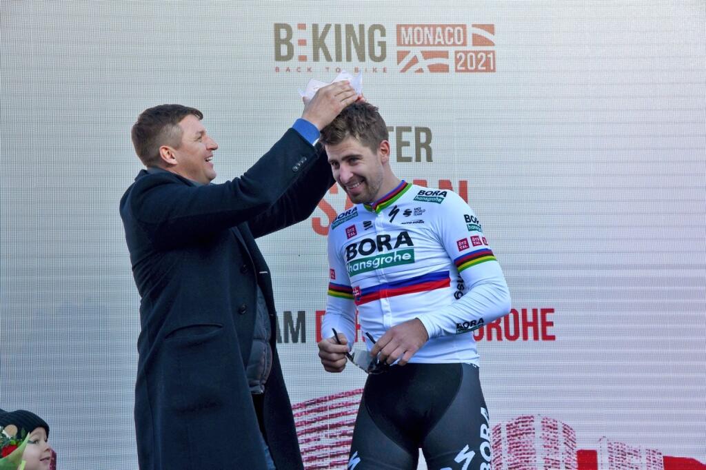 Sagan si z monackej exhibície odniesol aj takúto korunu.