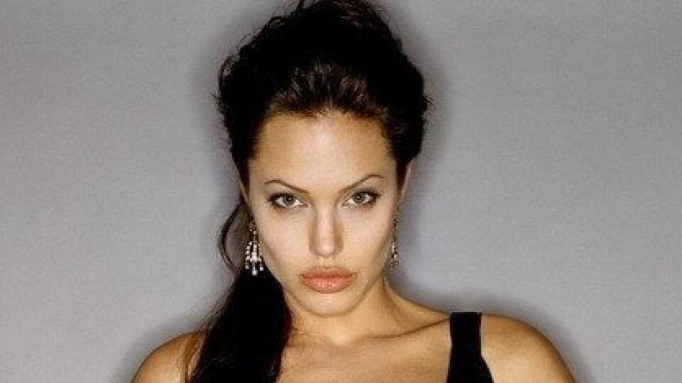 Angelina Jolie