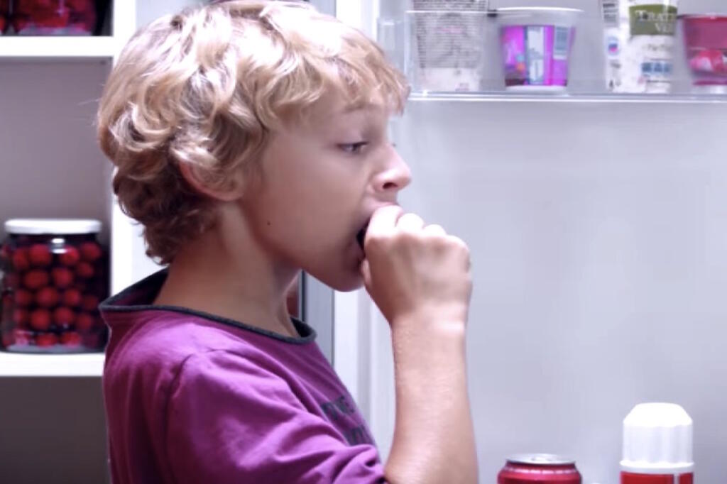 Ľudí v reklame zbytočne trápilo zamrznuté dieťa v chladničke od Telekomu aj promiskuitná Nutella