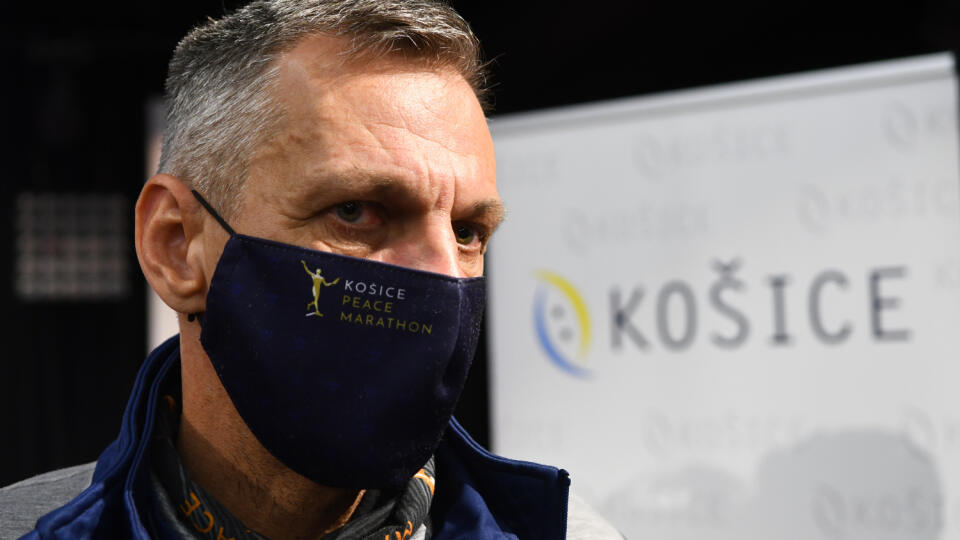 Na snímke riaditeľ Medzinárodného maratónu mieru (MMM) Branislav Koniar počas tlačovej konferencie pred 97. ročníkom MMM.
