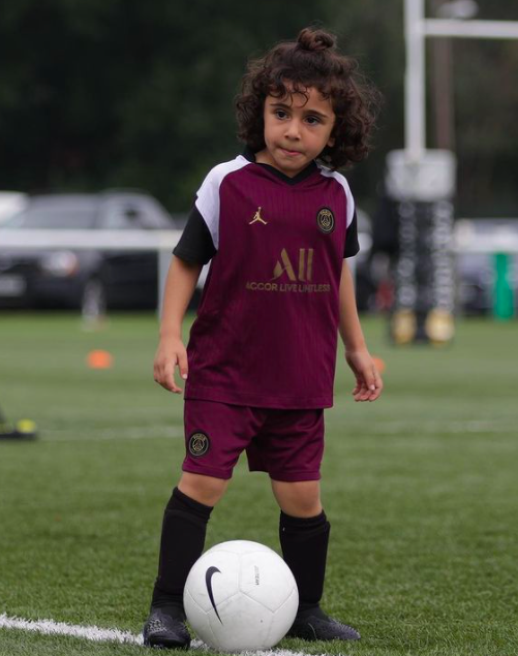 Hoci má malý futbalista Zayn Ali Salman len 5 rokov, už teraz priťahuje obrovskú pozornosť.