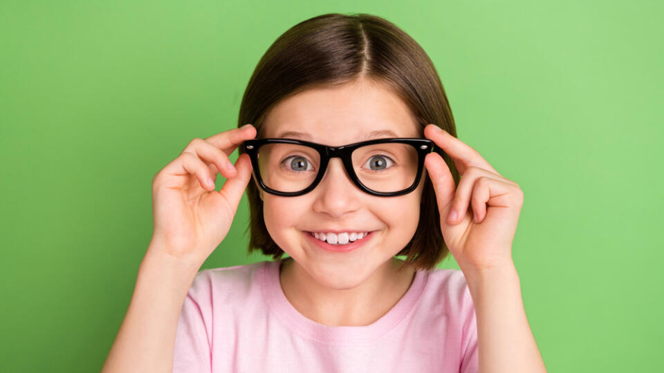 Photo,Of,Young,Excited,Girl,Happy,Positive,Smile,Wear,Glasses