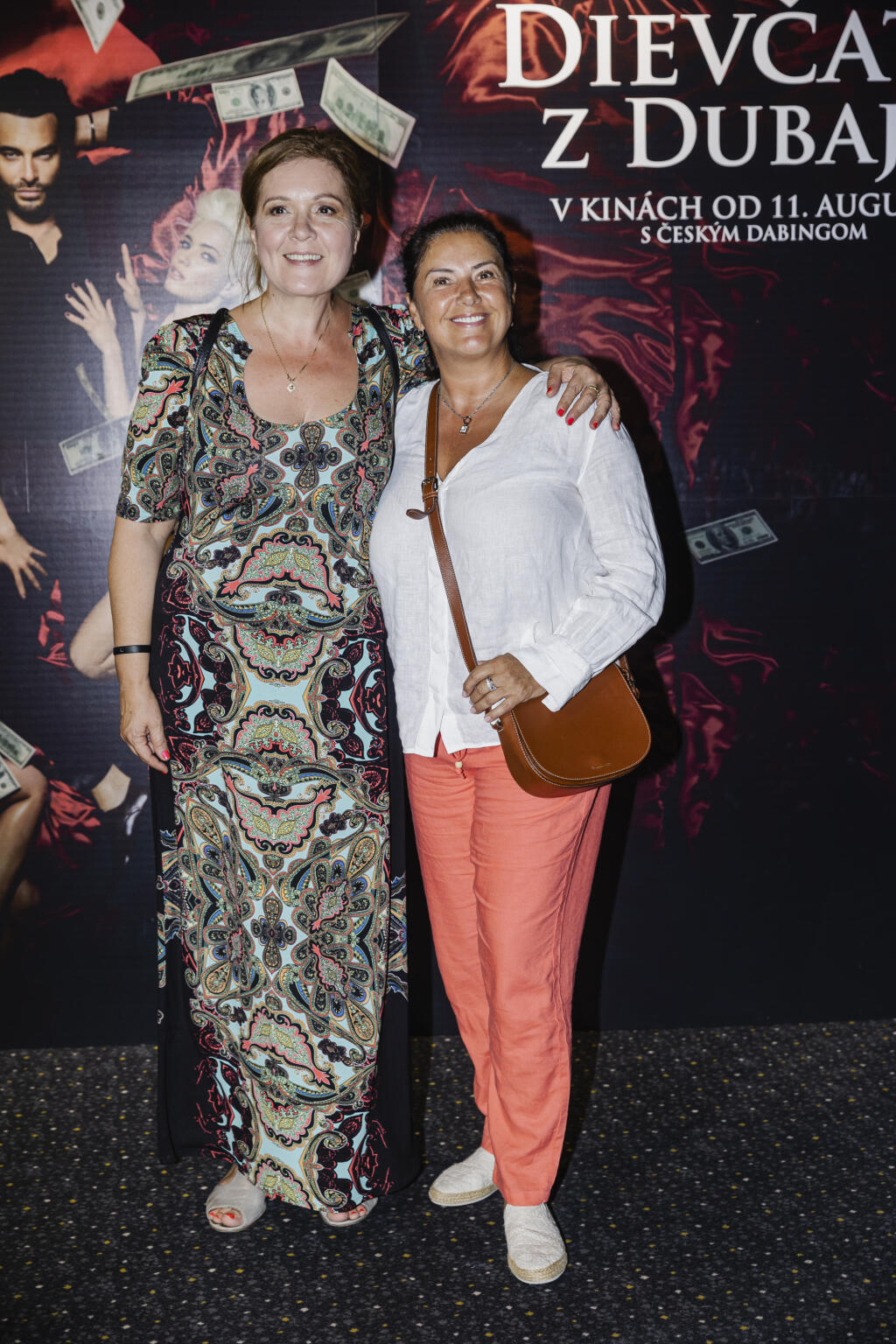 Na snímke moderátorka Iveta Malachovská prichádza na premiéru filmu Dievčatá z Dubaja, ktorá sa konala v bratislavskom nákupnom centre Bory Mall.