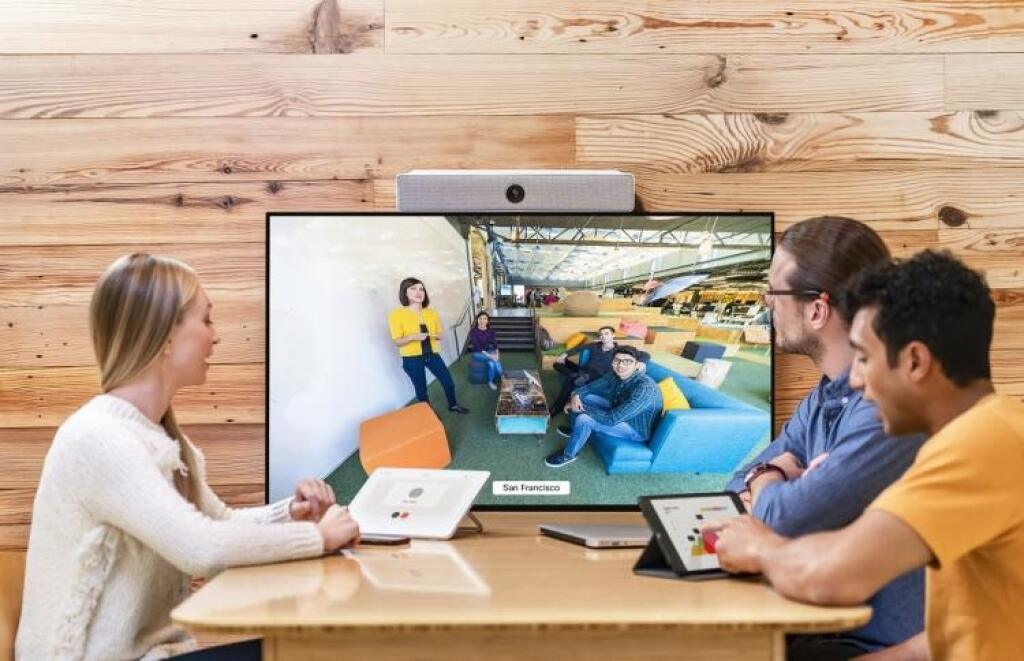 Chcete vyššiu produktivitu práce? Zrušte open space a využívajte video