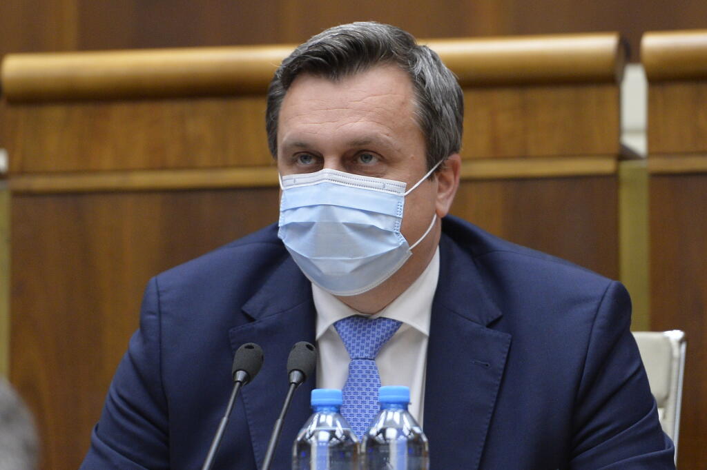 Andrej Danko ochranné rúško 