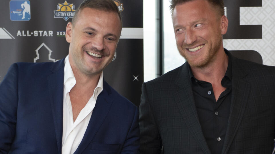 Na snímke zľava Marián Gáborík a Marián Hossa počas tlačovej konferencie Tipsport Ligy k All-Star víkendu 2020. V Bratislave 5. novembra 2019. FOTO TASR - Pavel Neubauer