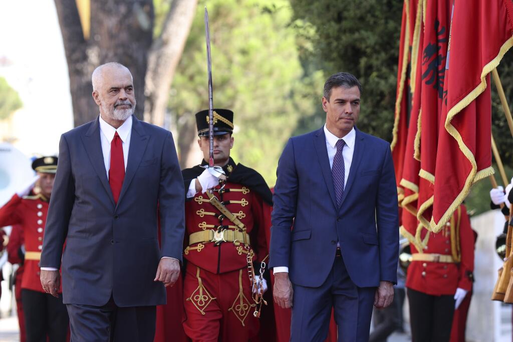 Albánsky premiér Edi Rama.