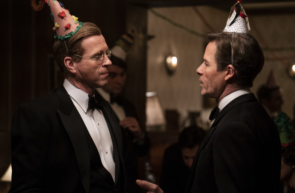 Damian Lewis a Kim Philby v seriáli Špión medzi priateľmi (A Spy Among Friends).