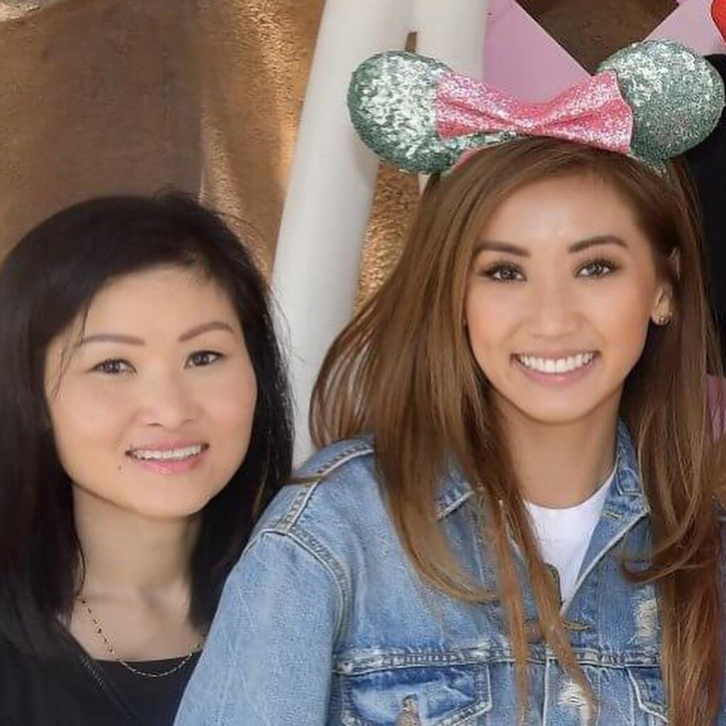 Brenda Song porodila Macaulayovi ich prvého synčeka