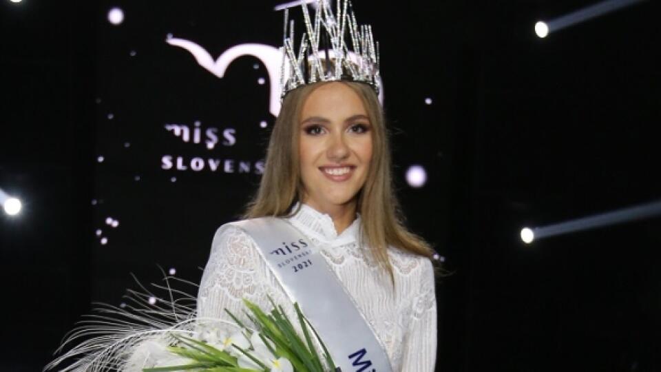 Miss Slovensko pre rok 2021 sa stala Sophia Hrivňáková z Banskej Štiavnice.