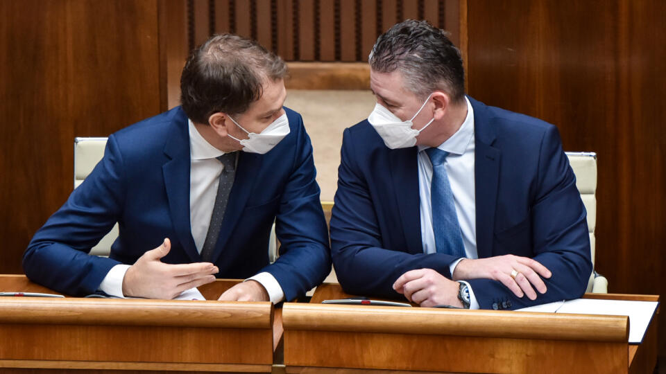 Mimoriadna schôdza k návrhu na odvolanie ministra Mikulca