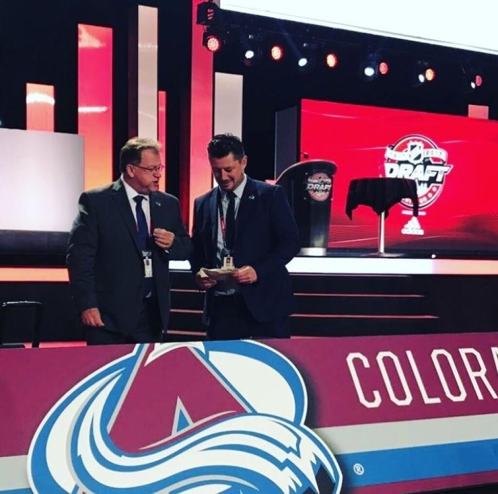 Rodák zo Skalice, ktorý počas aktívnej kariéry odohral v najkvalitnejšej hokejovej lige na svete 12 zápasov za San Jose Sharks, pracuje v organizácii Colorada už šesť rokov ako európsky skaut.