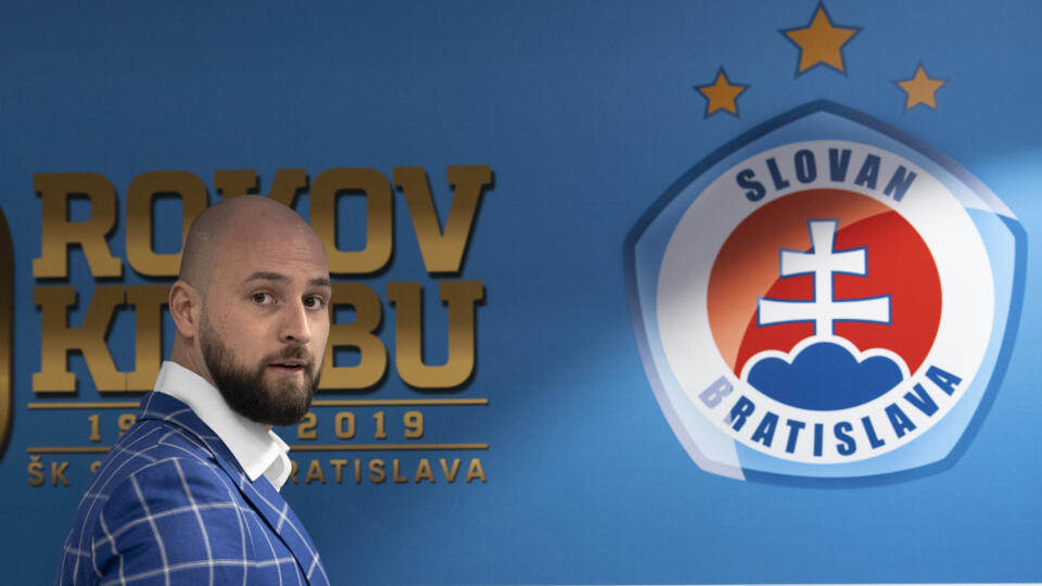 Na snímke generálny riaditeľ futbalového klubu ŠK Slovan Bratislava Ivan Kmotrík ml. počas tlačovej konferencie pred začiatkom jarnej časti Fortuna ligy 2019 - 2020, 14. februára 2020 v Bratislave. FOTO TASR - Pavel Neubauer 