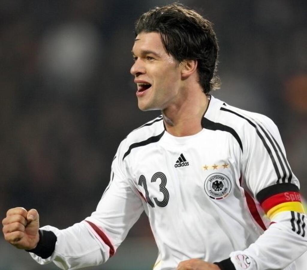 Michael Ballack bol dlhé roky neodmysliteľnou súčasťou nemeckej futbalovej reprezentácie.
