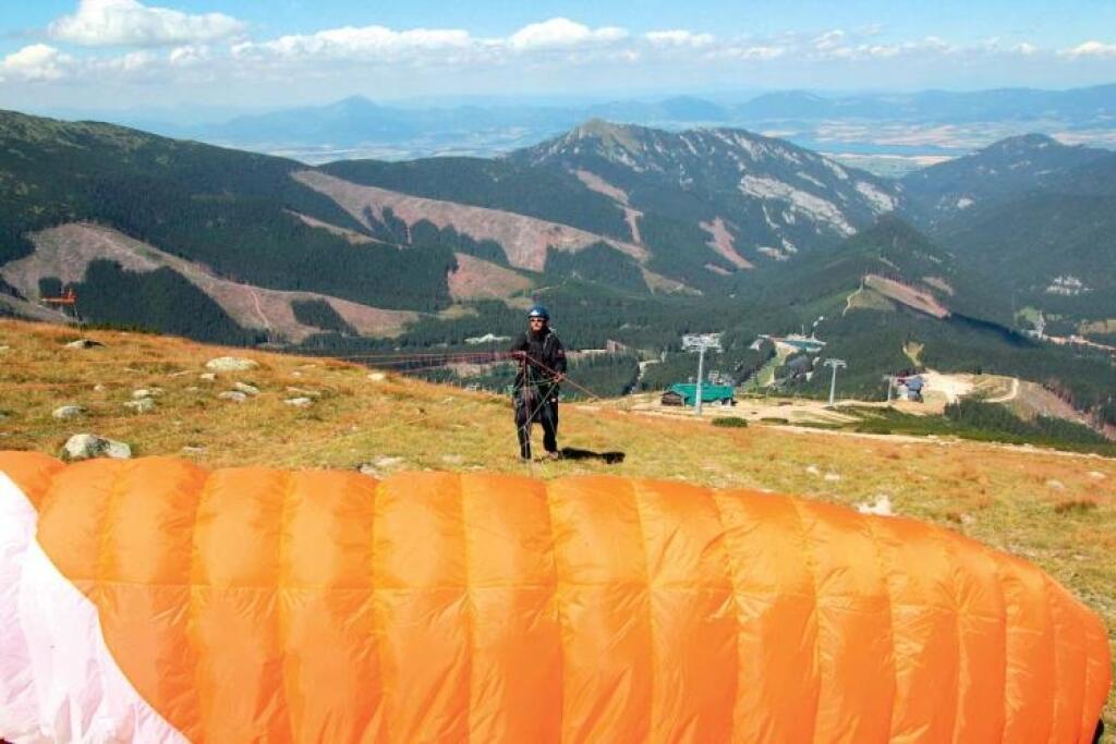 O čom je paragliding
