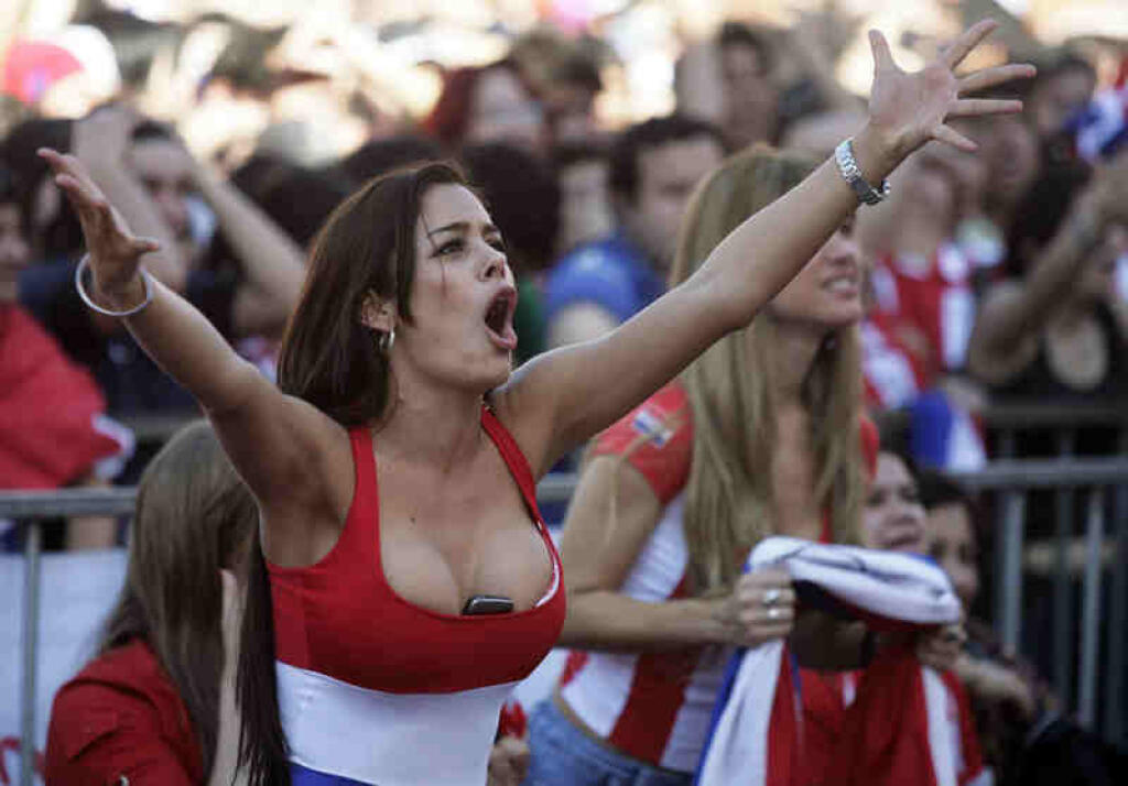 FOTO Najsexi fanúšičky na MS vo futbale: Po góloch ukazujú svoje krivky