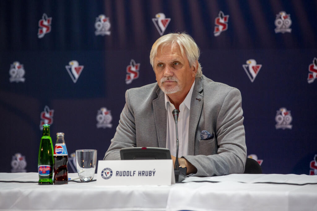 Majoritný akcionár Slovana Rudolf Hrubý patrí medzi najbohatších Slovákov.