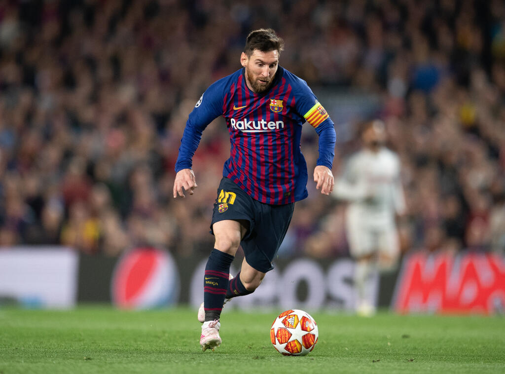 1. Lionel Messi - 112 miliónov eur za rok