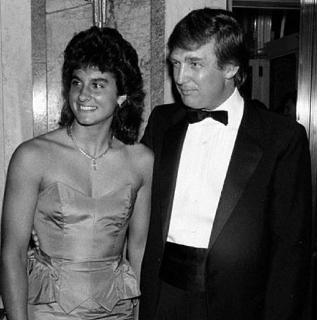V tom čase bola Sabatiniová na vrchole. Okrem zbierania úspechov sa mala tajne stretávať s Trumpom v New Yorku. Terajší prezident USA sa jej vtedy na ramene vyplakával po rozchode s Marlou Maplesovou. Tú si nakoniec na rozdiel od Gabriely aj zobral za manželku.