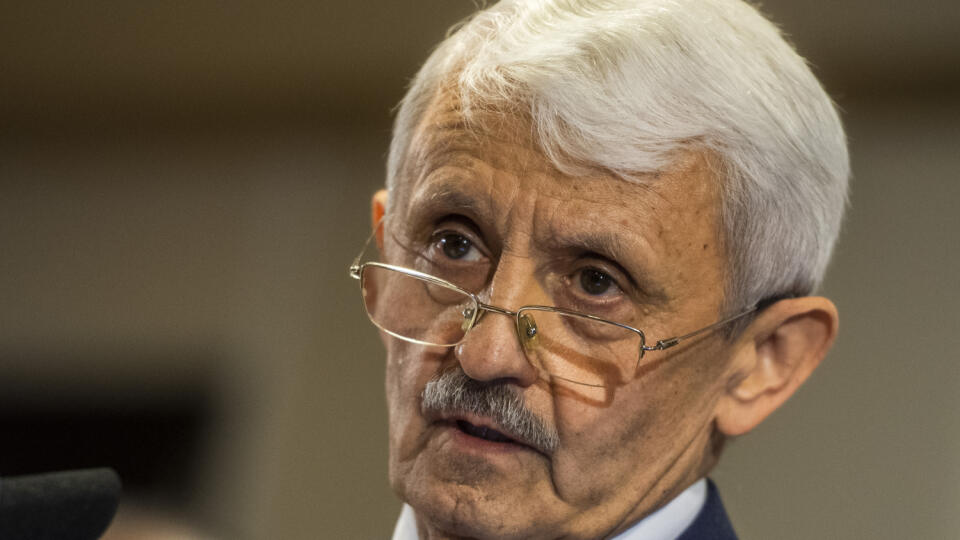 Na snímke Mikuláš Dzurinda predstavuje nový politický projekt s názvom Modrá koalícia na tlačovej konferencii v Bratislave v piatok 27. januára 2023. FOTO TASR - Jaroslav Novák