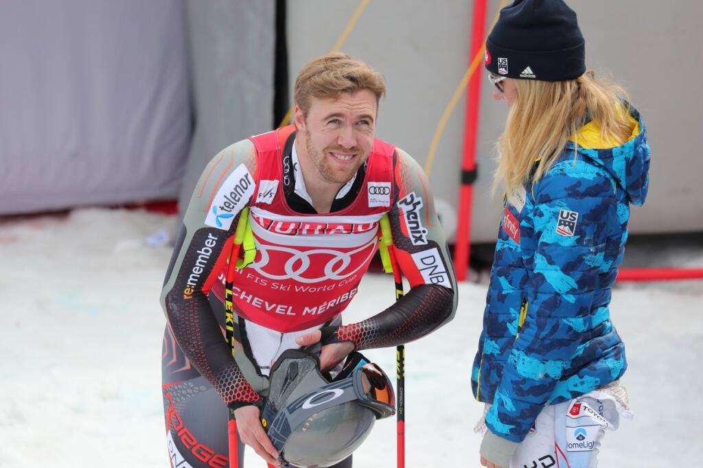 Všetko sa začalo vo chvíli, keď dvojnásobný medailista z olympiády v Pekingu napísal Shiffrinovej v časoch, keď ju stále trápila smrť otca a ponúkol sa, že ju hocikedy vypočuje, ak bude chcieť.