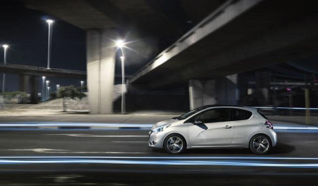 TREND test Peugeot 208 1,6 Vti Allure