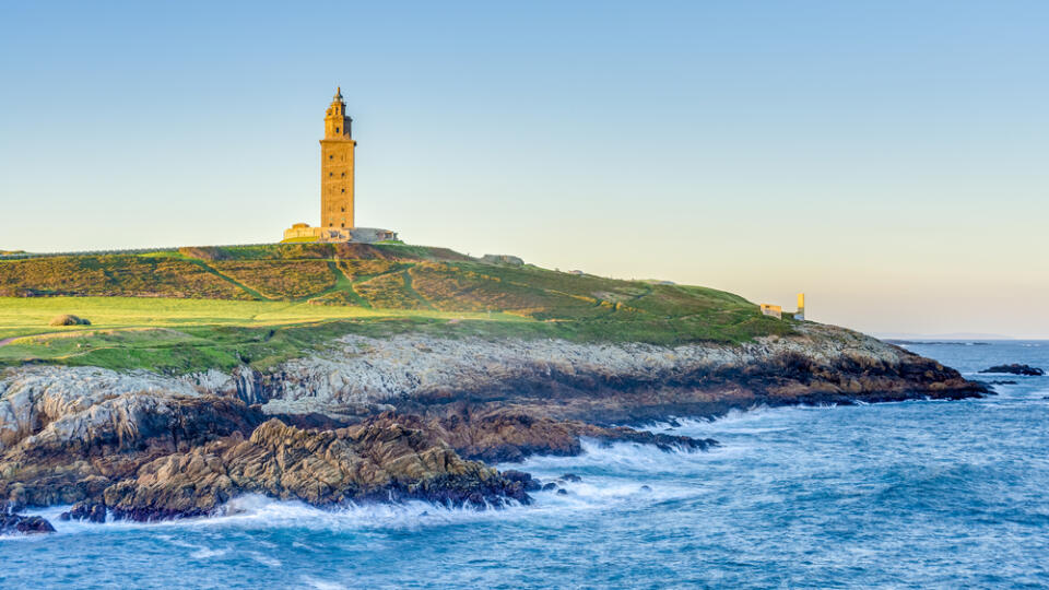 Tower,Of,Hercules,,The,Almost,1900,Years,Old,And,Rehabilitated