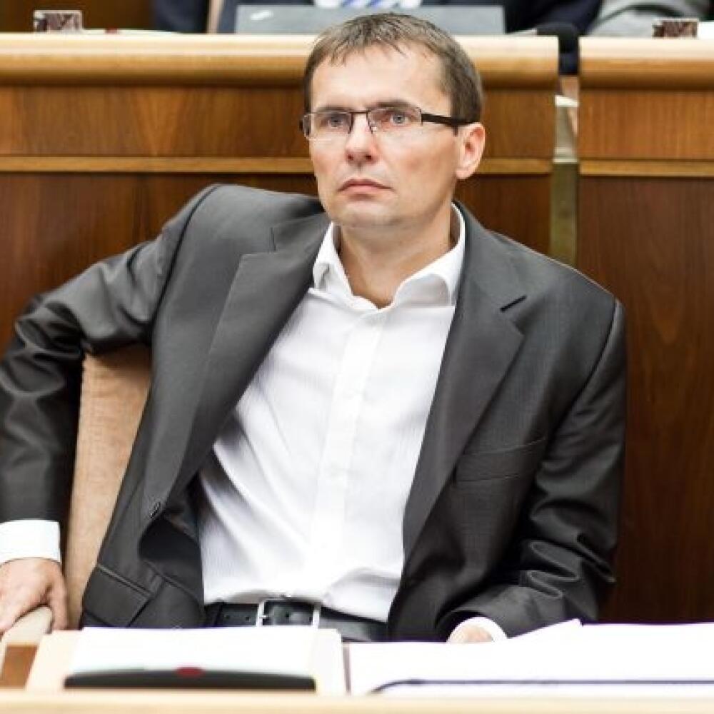 Člen strany SaS Ľubomír Galko na parlamentnej schôdzi.