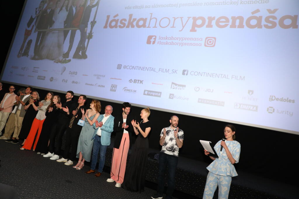Módna polícia z filmu Láska hory prenáša.