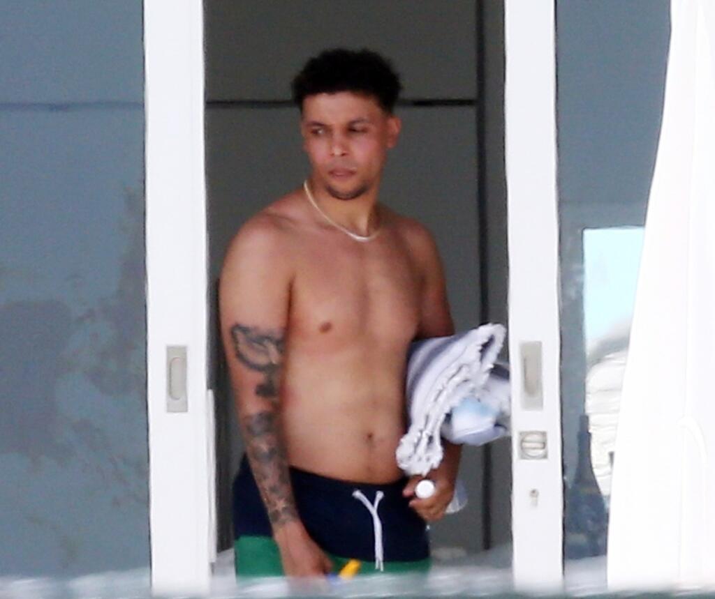 Sancho nejavil o ženy záujem. Radšej sa skryl v hoteli.