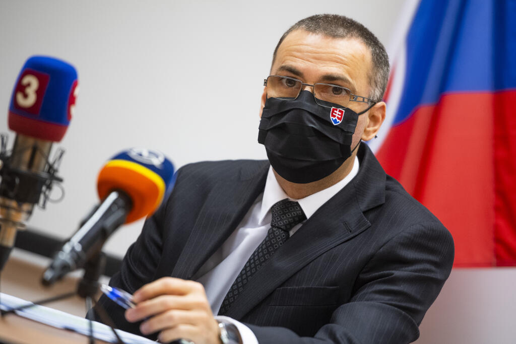 Na snímke generálny prokurátor SR Maroš Žilinka počas brífingu k výsledku preskúmania okolností súvisiacich s poškodením zdravia obvineného bývalého prezidenta Policajného zboru Milana L. vo výkone väzby v Ústave na výkon trestu odňatia slobody v Prešove. V Bratislave 29. decembra 2020. FOTO TASR - Jaroslav Novák