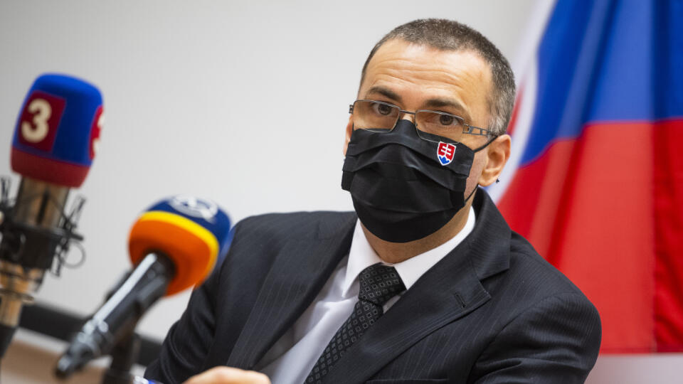 Na snímke generálny prokurátor SR Maroš Žilinka počas brífingu k výsledku preskúmania okolností súvisiacich s poškodením zdravia obvineného bývalého prezidenta Policajného zboru Milana L. vo výkone väzby v Ústave na výkon trestu odňatia slobody v Prešove. V Bratislave 29. decembra 2020. FOTO TASR - Jaroslav Novák