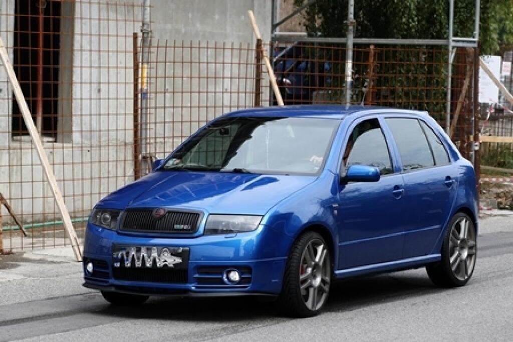 Lukáš Štetinasa v minulosti ako ešte hráč Dukly Praha predviedol na vytunningovanej Škode Fabia.