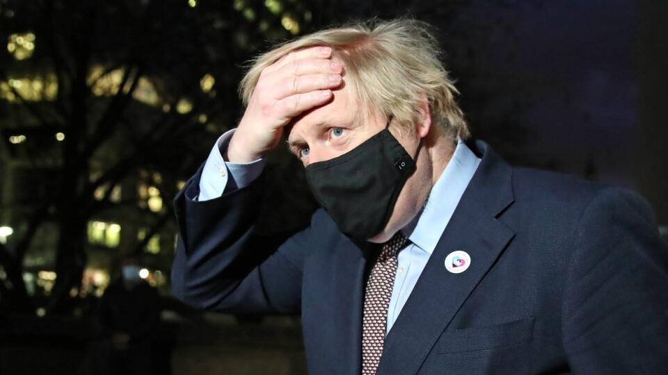 Britský premiér Boris Johnson sa dal zaočkovať vakcínou od firmy AstraZeneca.