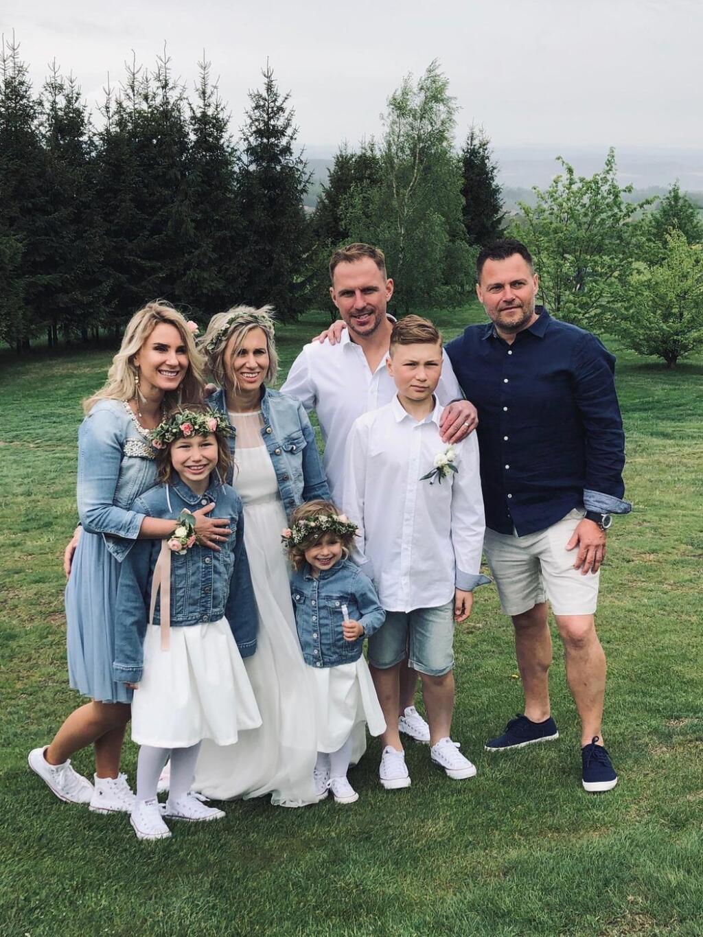 Po Karlovi Rachunkovi zostala vdova Kateřina a syn Matej. Dnes sú obaja šťastný s hokejistom Petrom Vempolom, s ktorým sa Kateřina zosobášila pred dvomi rokmi.