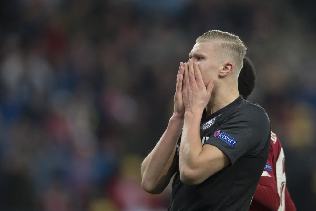 V súčasnosti 19-ročný Haaland svojimi výkonmi dobýja Európu.