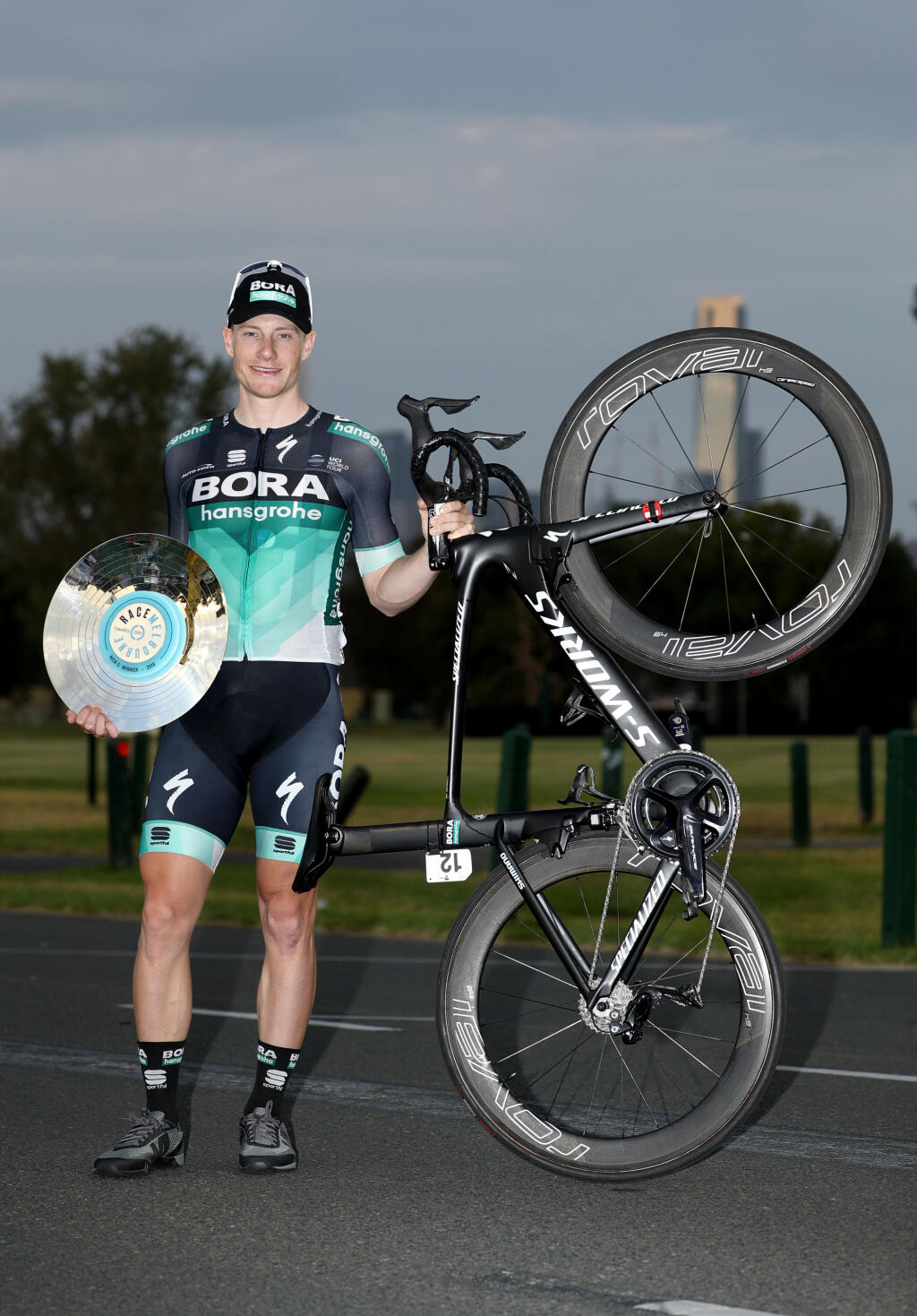Kolega Petra Sagana z Bora-Hansgrohe Sam Bennett dokázal triumfovať v siedmej etape na Giro d´Italia v jednom z najsilnejších šprintov sezóny.