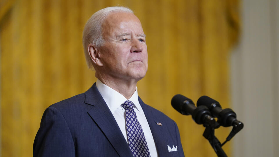WA 23 Washington - Americký prezident Joe Biden prichádza na virtuálnu 57. Mníchovskú bezpečnostnú konferenciu v Bielom dome vo Washingtone v piatok 19. februára 2021. Medzi účastníkmi sú prezident USA Joe Biden, nemecká kancelárka Angela Merkelová, francúzsky prezident Emmanuel Macron, britský premiér Boris Johnson, predsedníčka EK Ursula von der Leyenová, generálny tajomník OSN António Guterres, šéf WHO Tedros Adhanom Ghebreyesus či zakladateľ Microsoftu Bill Gates. FOTO TASR/AP
President J