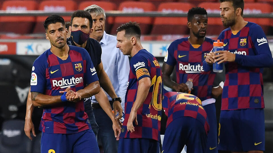 Hráči a tréneri FC Barcelona.
