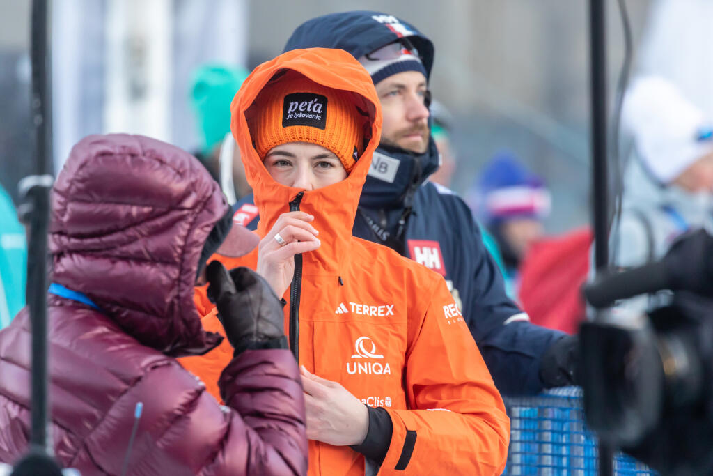 Na snímke Petra Vlhová v cieli prvého kola slalomu SP v Špindlerovom Mlyne 2023.