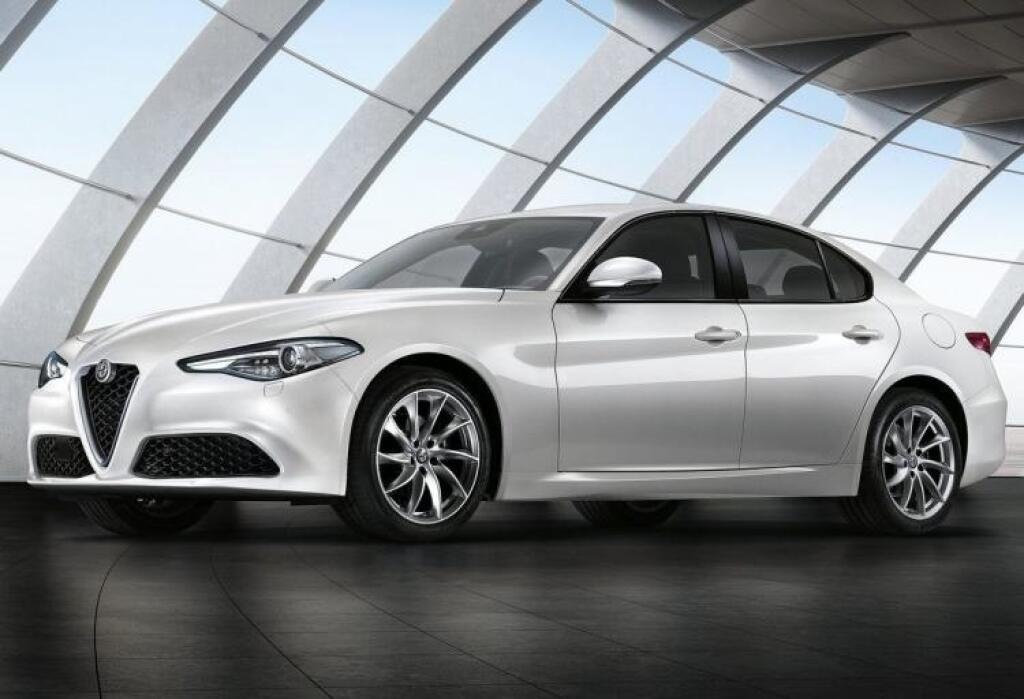 Porovnanie: Traja konkurenti proti BMW 320d EfficientDynamics Edition