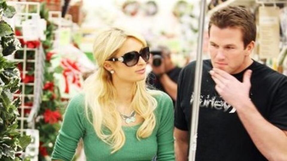 Paris Hilton a Doug Reinhardt na nákupoch