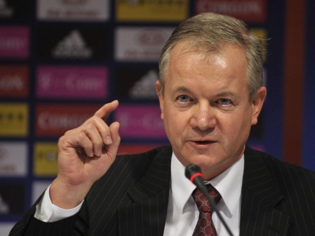 František Laurinec dlhé roky šéfoval slovenskému futbalu a neskôr bol vo výkonnom výbore UEFA.