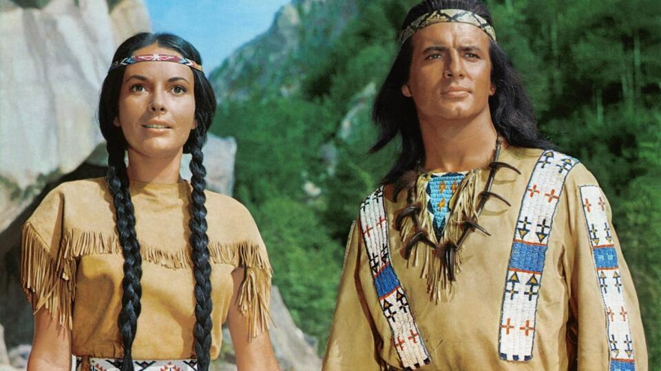 Pierre Brice a Karin Dor vo filme Winnetou II - Červený gentleman (1964).