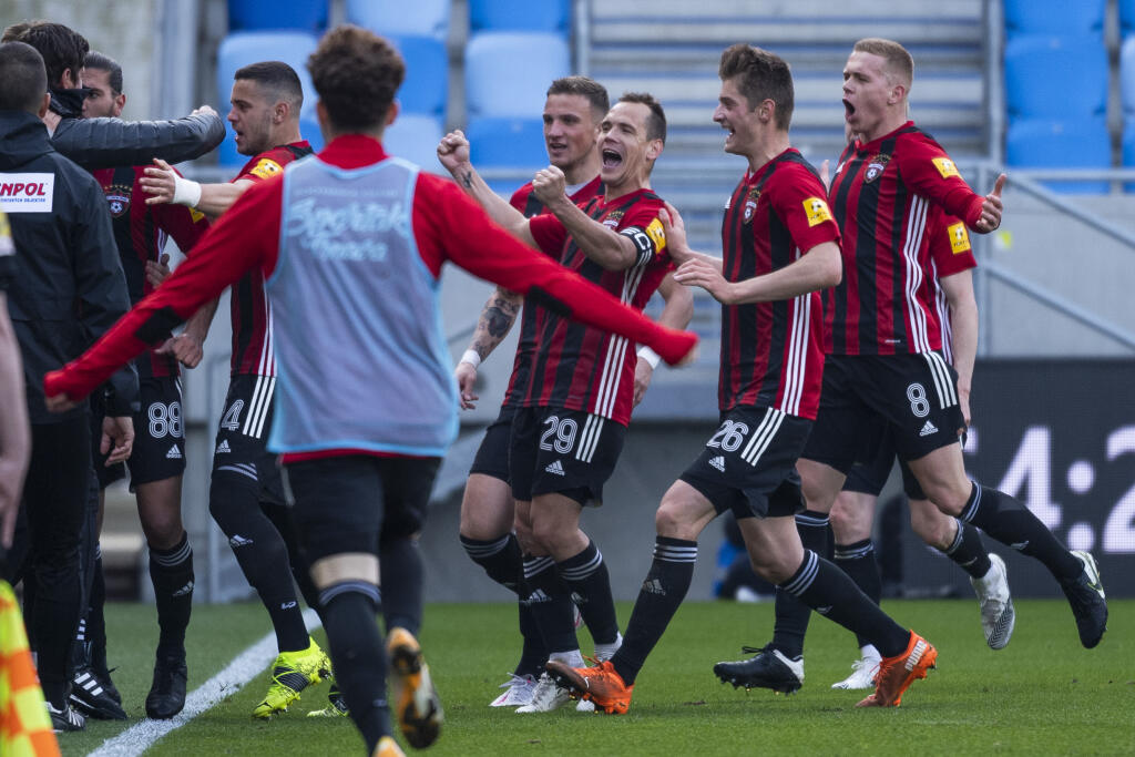 Futbalisti Trnavy dali v prestížnom ligovom derby Slovanu gól po vyše dva a pol roku a uťali s ním nepríjemnú sériu ôsmich duelov bez víťazstva.